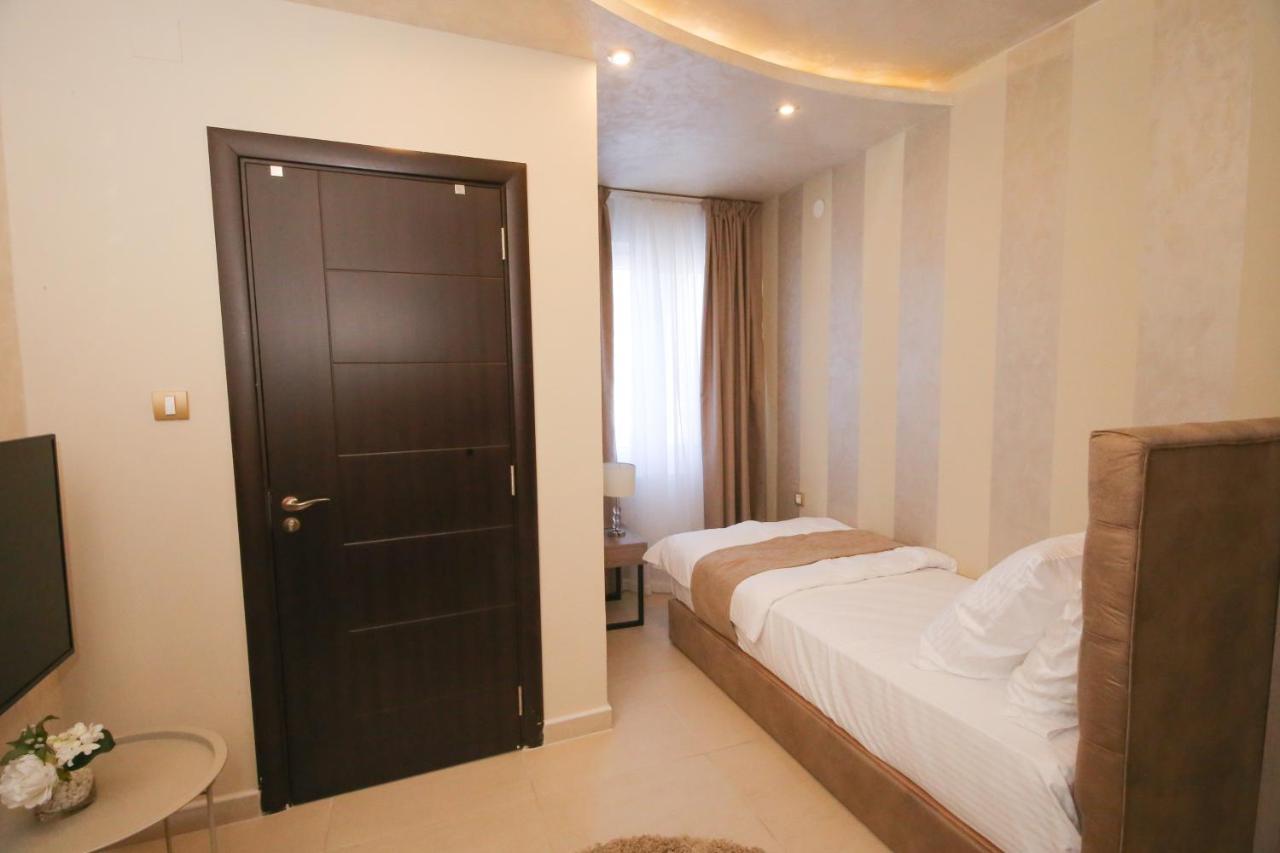 فندق Bajadera Lux بلغراد المظهر الخارجي الصورة