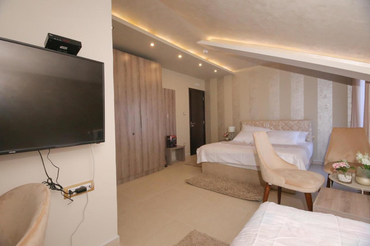 فندق Bajadera Lux بلغراد المظهر الخارجي الصورة